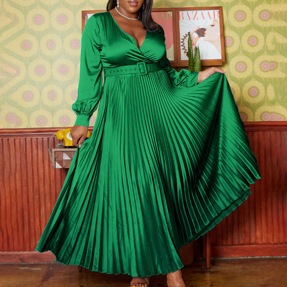 Women's Wear Large Size Women's Clothing New V-Neck Fashionable Temperament Solid Color Pleated Dress