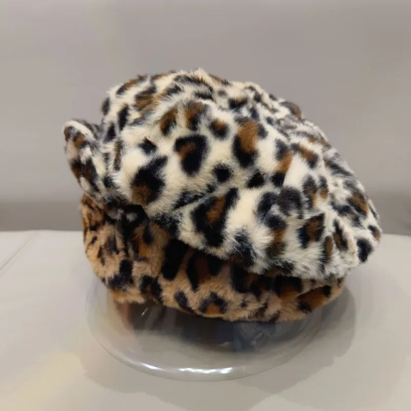 American Fashion Leopard Print Plush Berets Cap for Women Autumn Winter Travel Warm Personality Versatile Oversized Painter Hat 250520