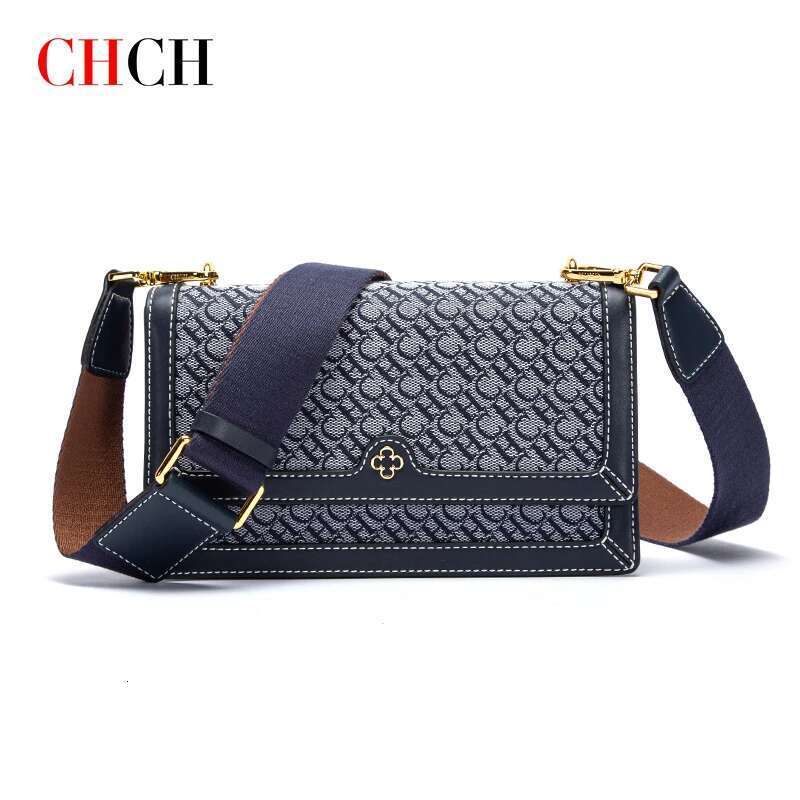 CHCH Women's Single Room Bag 2023 New Fashion Versatile Letter Multifunctional Brand Regular Zipper Messenger Ladies
