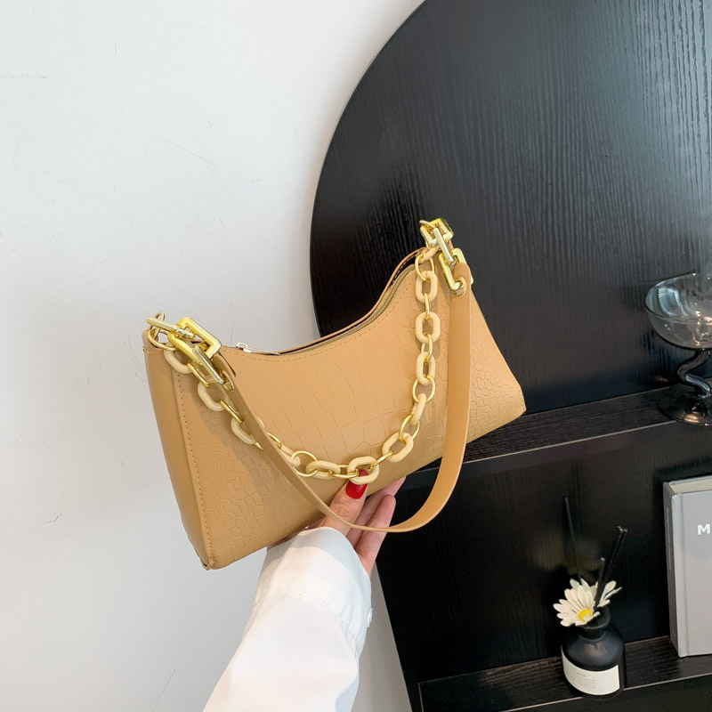 Free Delivery Designer Bag Solid Color Popular Simple Casual Autumn 2025 New Korean Version Fashionable Western Style Chain Shoulder Hand Held Armpit 