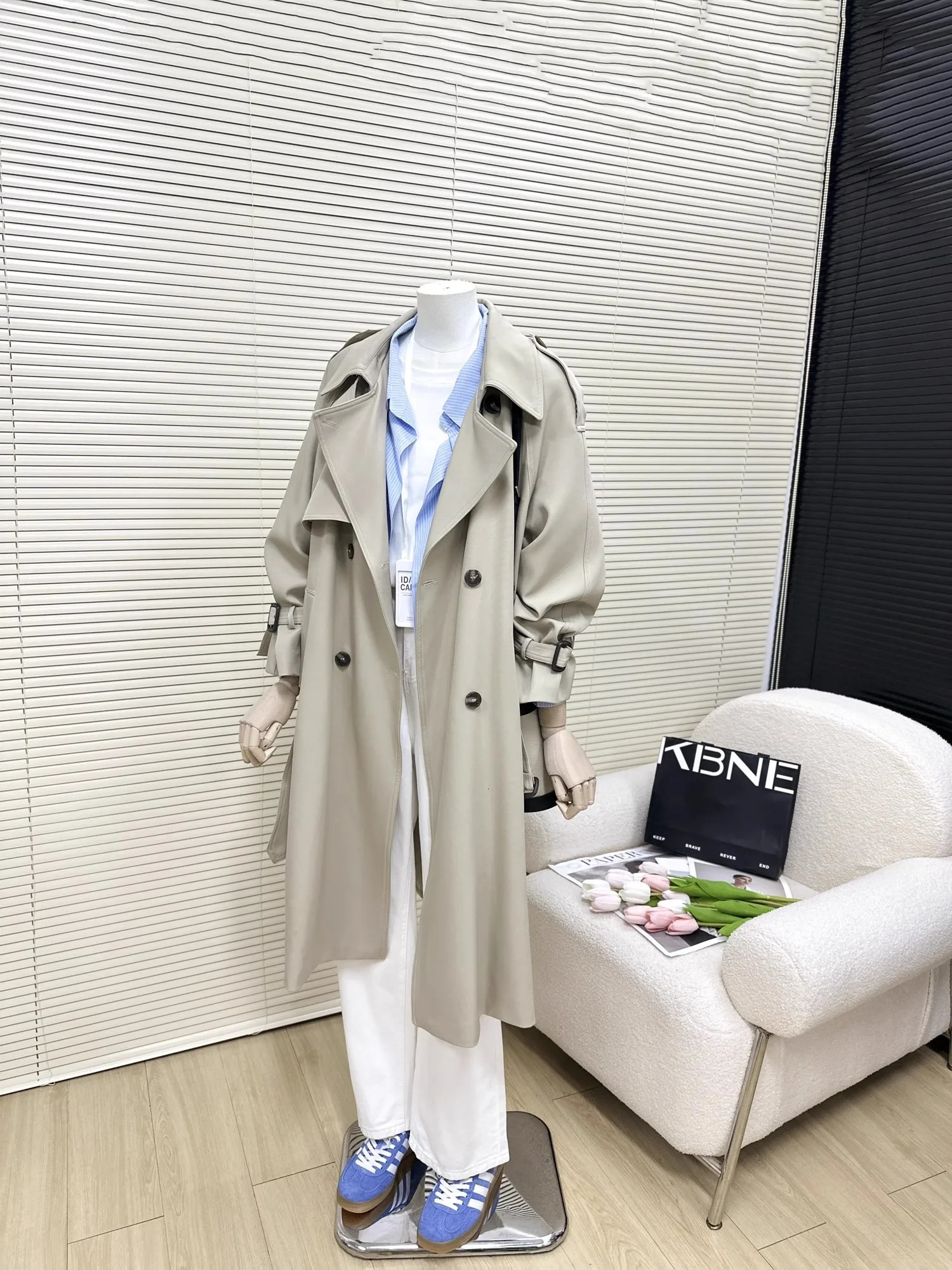 Lautaro Spring Autumn Ligh Grey Long Soft Flowy Trench Coat for Women Double Breasted Loose Casual Korean Fashion Overcoat 250520
