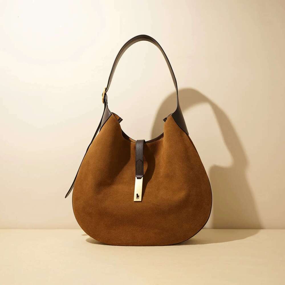2024 Autumn/Winter New High-End Feel Niche Fashionable Versatile Women's Crossbody Large Capacity Single Shoulder Bag