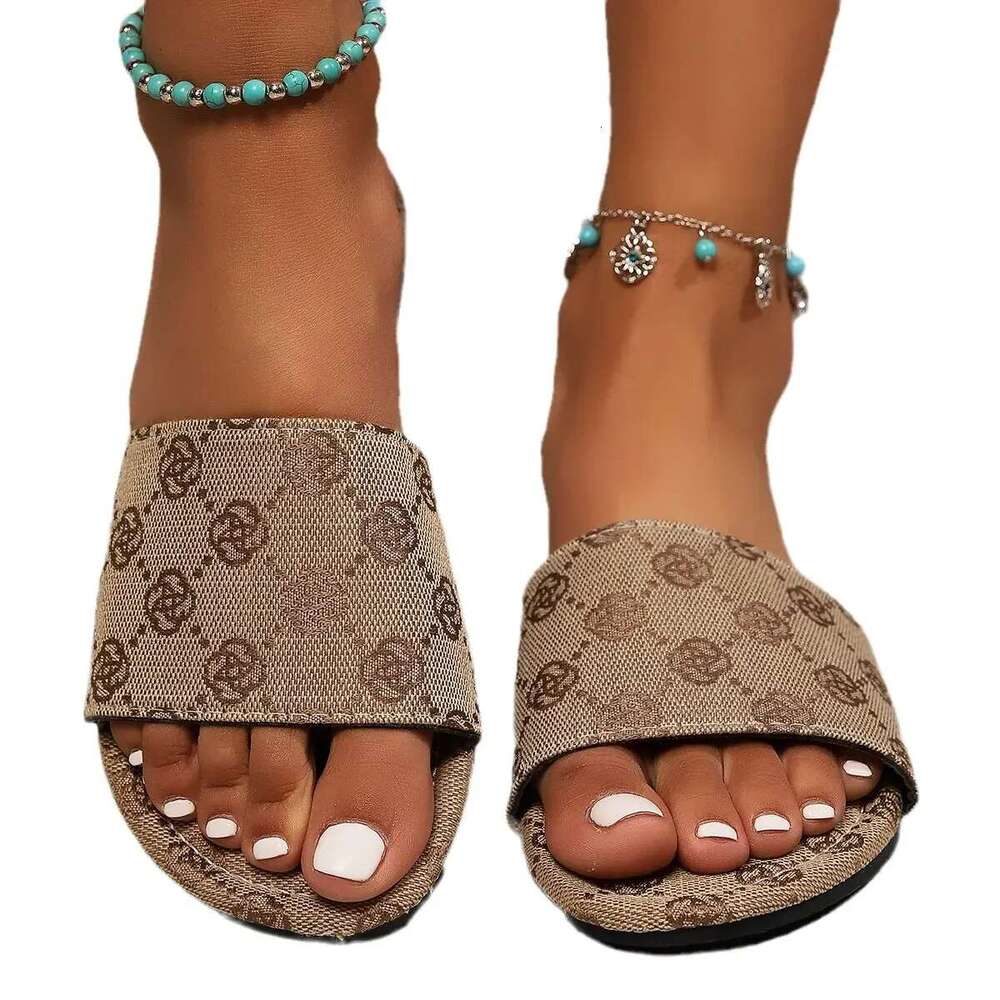 hot free shipping designer Sandals for woman 2025 newoutdoor breathable light platform slippers fashionable and comfortable khaki pink