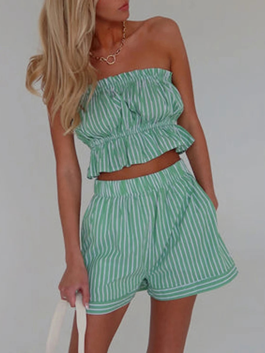 Women s Summer Outfits Floral Print Off Shoulder Crop Tops and High Waist Shorts 2 Piece Set Casual Clothes for Beach 250516
