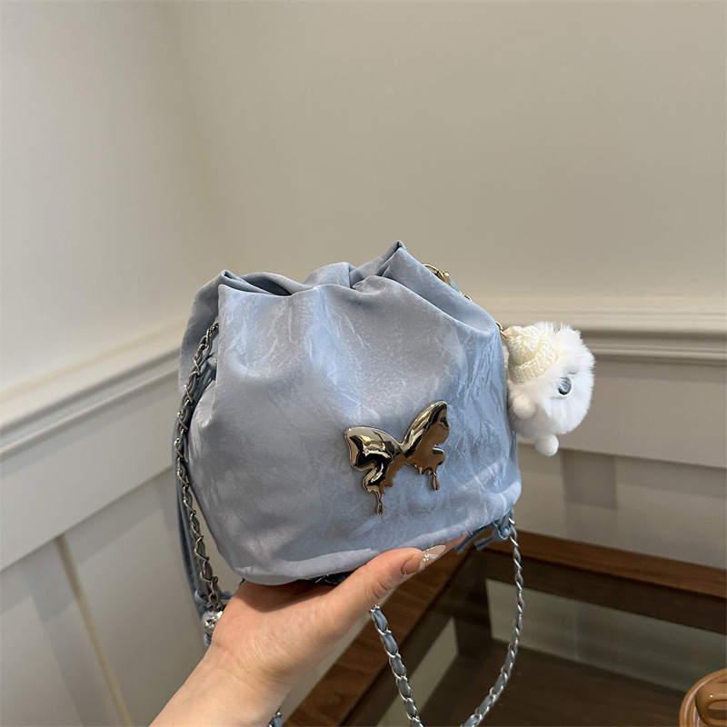Summer New Women's Popular Handbag Butterfly Bucket Bag High Quality Texture Chain Designer Crossbody Exquisite Drawstring Bundle Single Shoulder