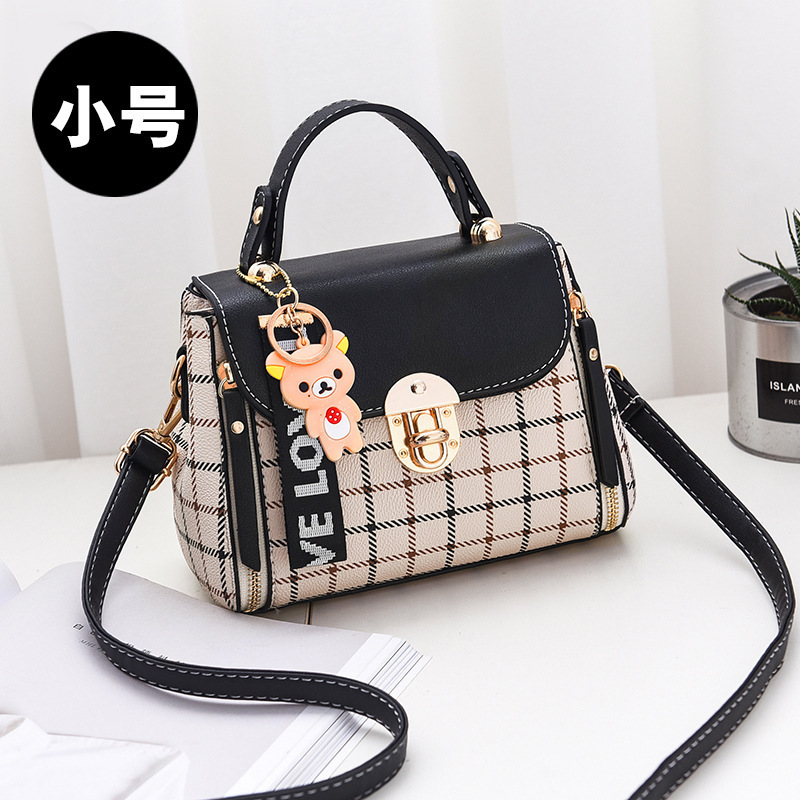 Women's 2025 summer new fashionable single shoulder small square Korean version crossbody bag Free Delivery