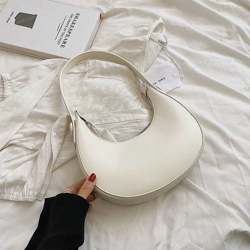Fashion Luxury Design Crescent Shoulder Bag Women Small Clutch Handbag Purse Female Underarm Bag Travel Totes Trendy Hobo Bag M250520