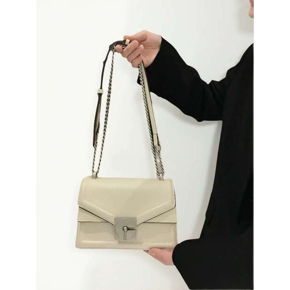 Unique Chain Square Bag with High Quality Portable and Fashion Shoulder Crossbody Handbag Women Go for Party