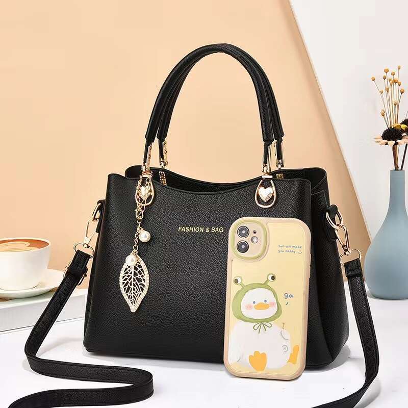 Women s new atmospheric texture handbag mother simple shoulder bag bags