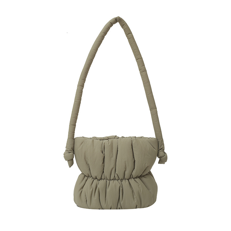 2025 new pleated cloud niche design fluffy bucket casual versatile down cotton jacket shoulder bag