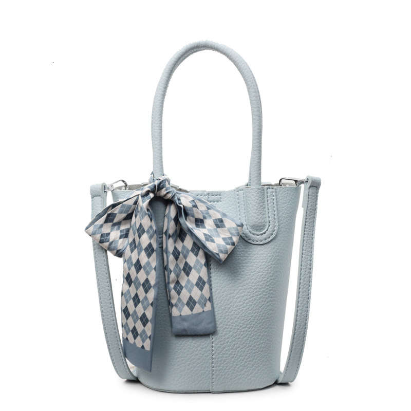 2025 New High end Handbag for Women Popular and niche design Single shoulder crossbody bag Korean version Versatile Bucket bag