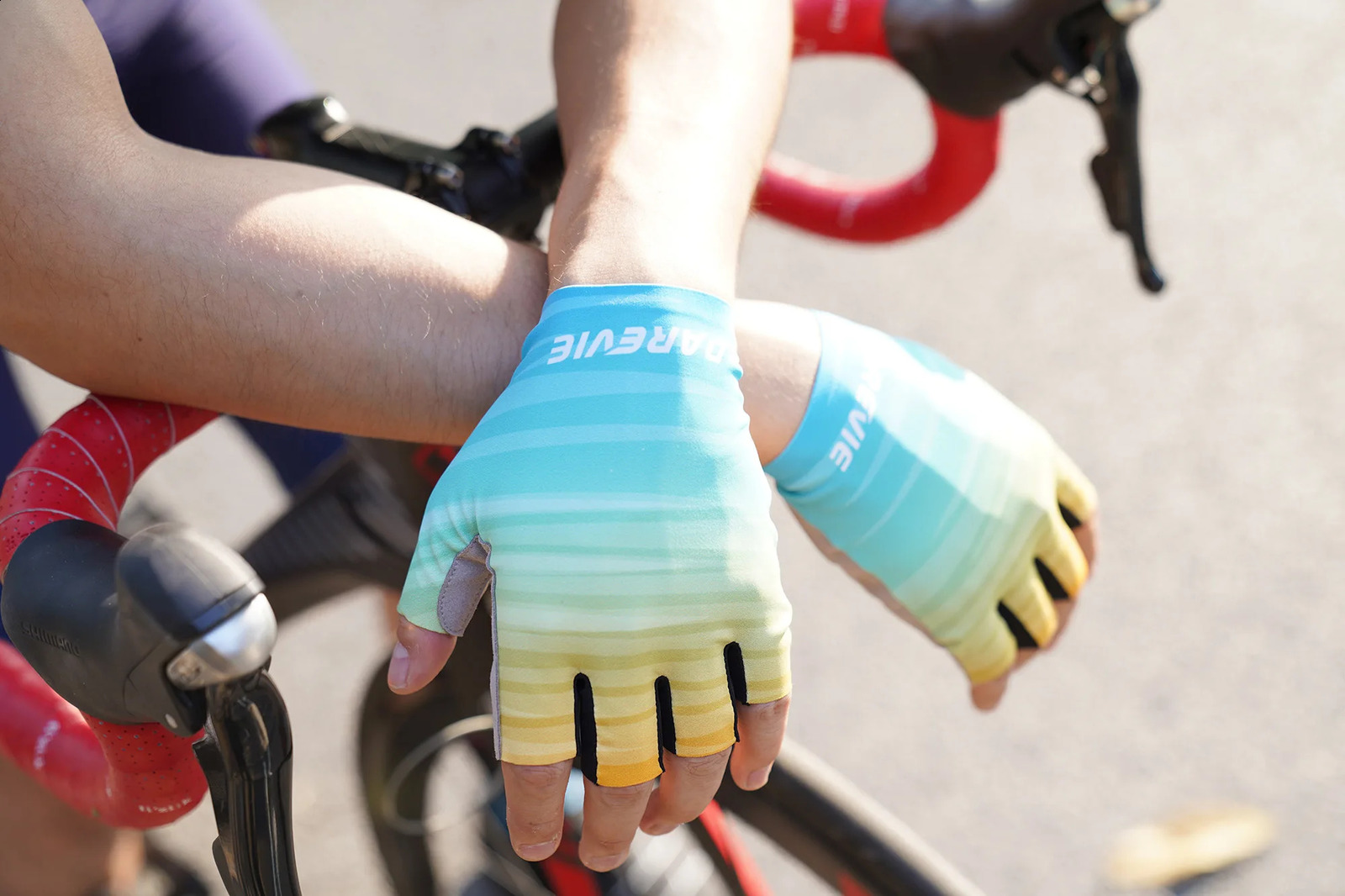 DAREVIE Cycling Gloves Summer Shockproof Breathable Mans Half Finger High Quality MTB Road Bike 250515