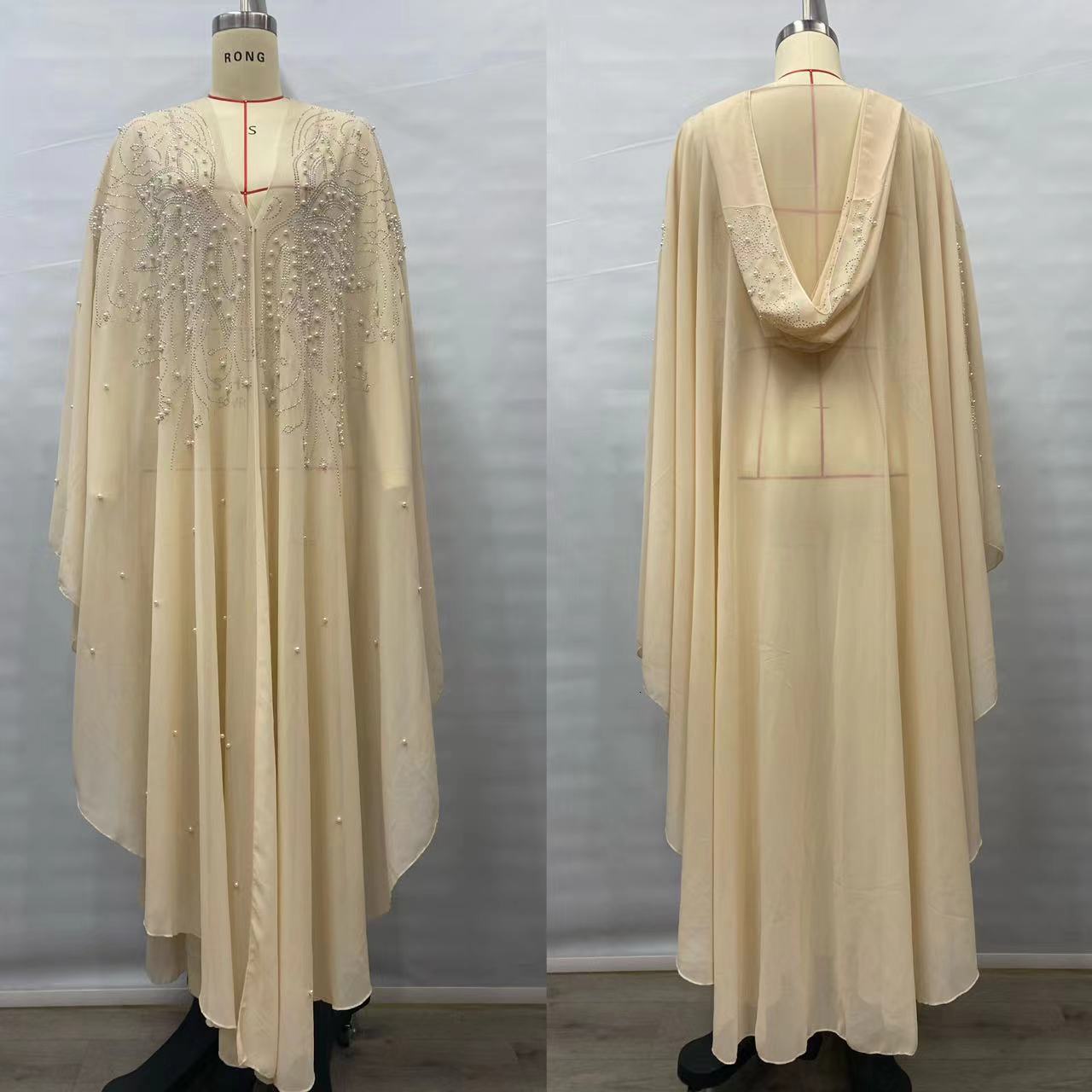 Fashionable Muslim Shawl with Bat Sleeve for Leisure by Designer