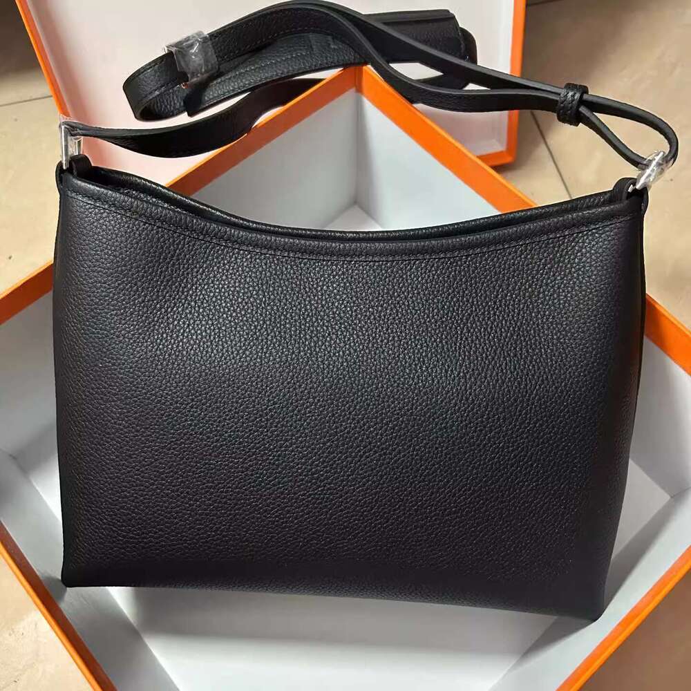 new niche underarm lunch box single shoulder crossbody large capacity commuting leather women s bag simple top layer cowhide