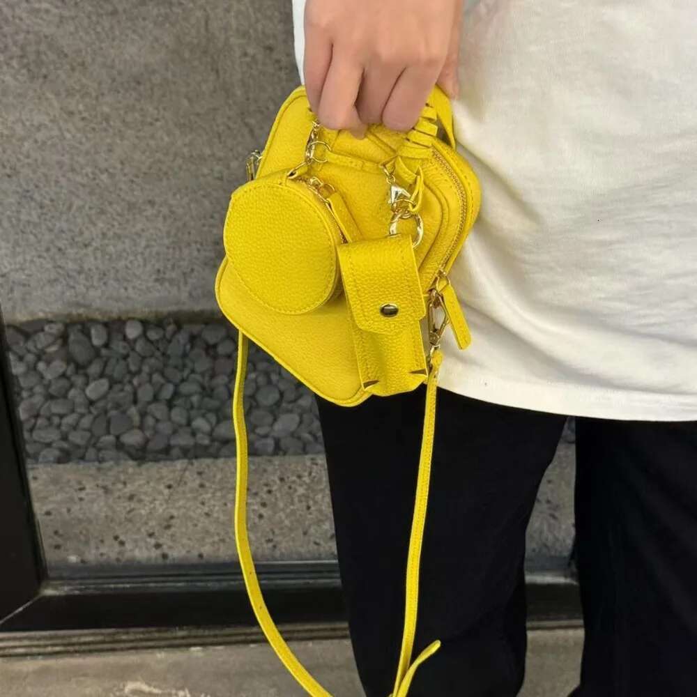 VOAETEC First-layer Cowhide 2025 New Mobile Phone Oblique Span Women's Versatile Casual Small Square Change Bag