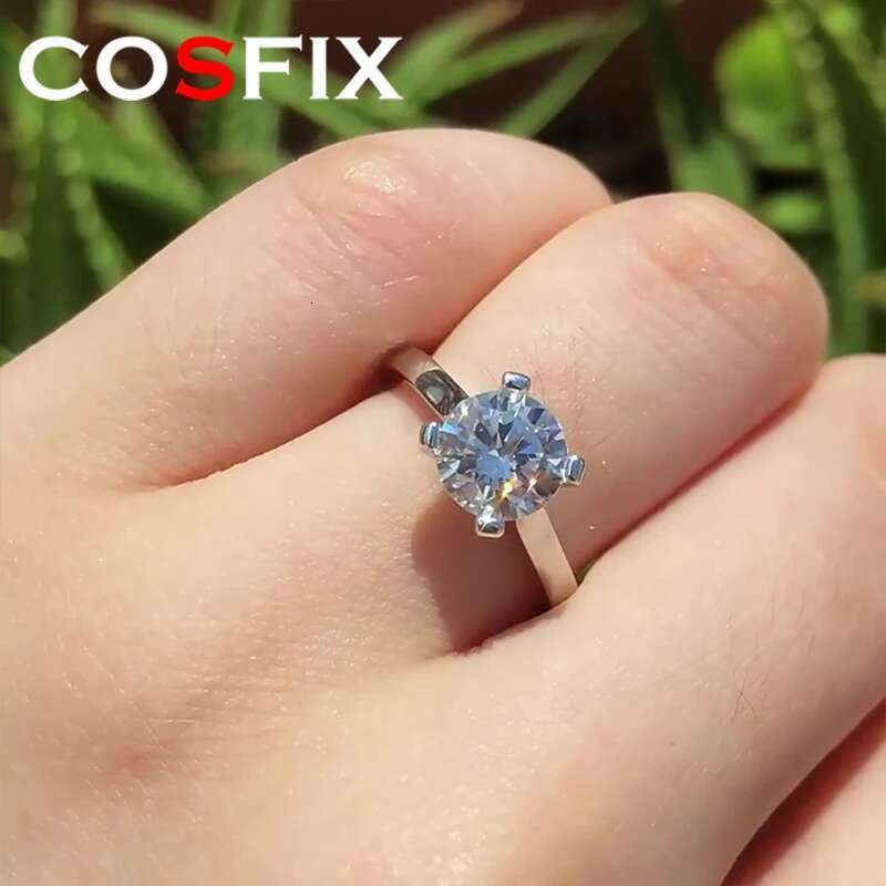 COSFIX 2023 Womens Moissanite Round Cut Moissanite Rings S925 Sterling Silver Four Claws 0.5-2ct Ring For Women New Gift
