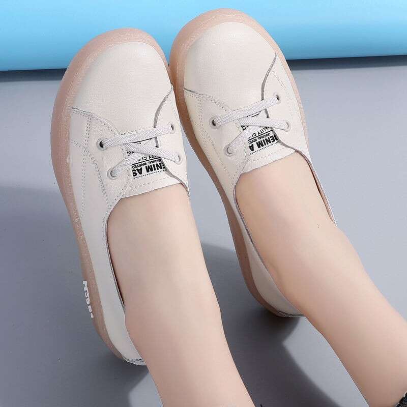 New cow tendon flat bottomed women's shoes with leather, sole, and soft surface that are not tiring the feet, suitable for both casual wear