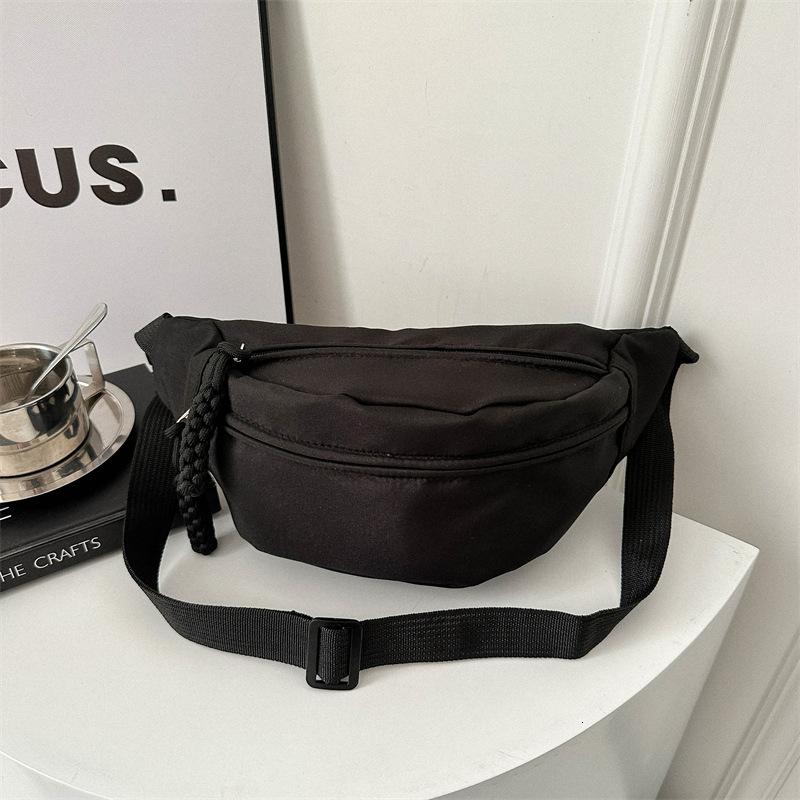 Free Delivery Designer Bag Solid Color Minimalist Korean Casual For Spring 2025 New Versatile Instagram Single Shoulder Crossbody Trendy Outdoor Luxur