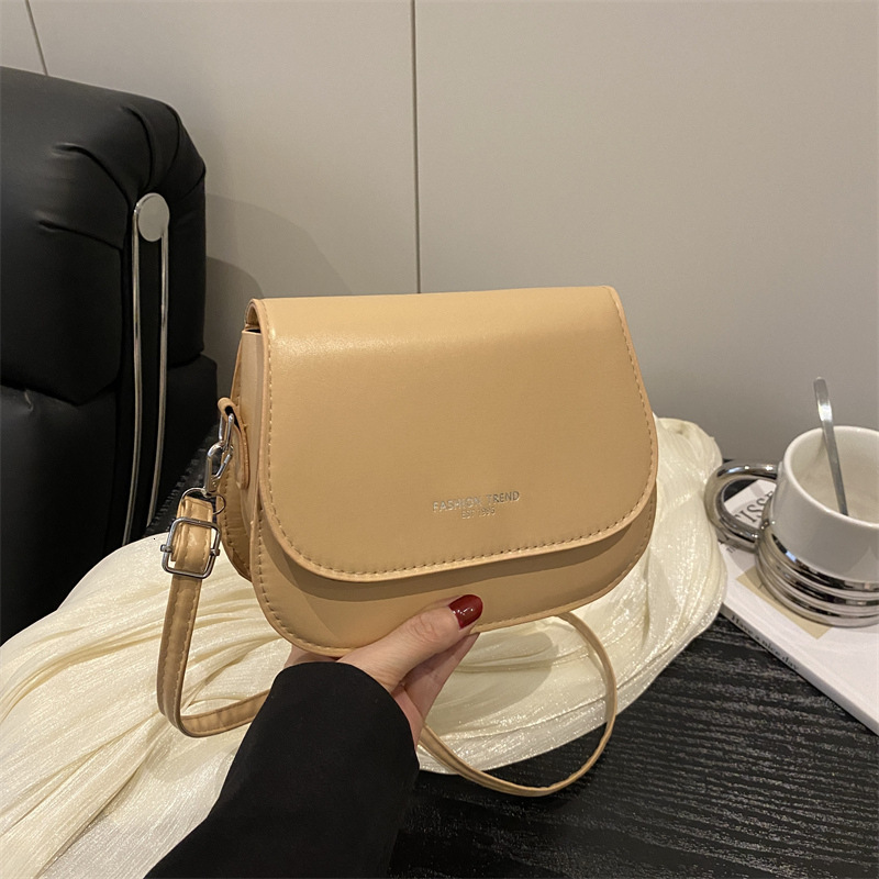 Free Delivery Designer Bag Fashionable Women In Summer 2025 New Minimalist Small Square For Women Practical And High End Single Shoulder Luxury Bag