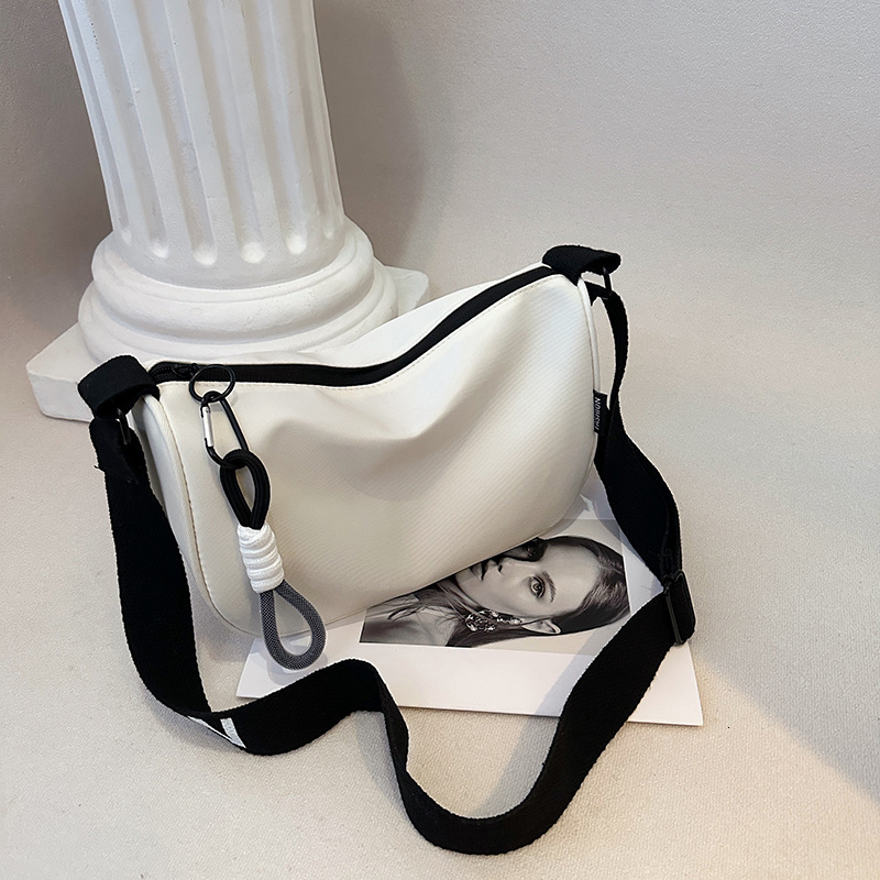 Free Delivery Designer Bag Color Blocking Large Capacity Fashionable Casual 2025 Spring New Versatile Ins Shoulder Crossbody Pillow Korean Version Lux