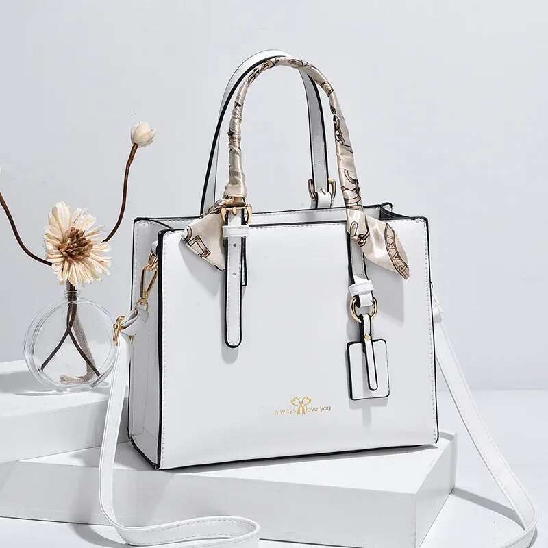 Elegant Ladies Shoulder Messenger Bag Simple PU Lether Square New Fashion Women Bags Large Capacity Silk Scarf Handbag