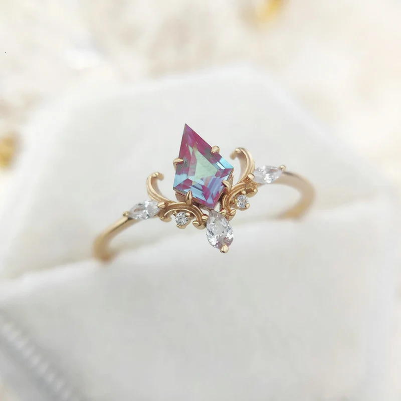 LAMOON Vintage Court Bijou Crown Ring For Women Alexandrite Ring 925 Sterling Silver Gold Plated Fine Jewelry Accessories 250517
