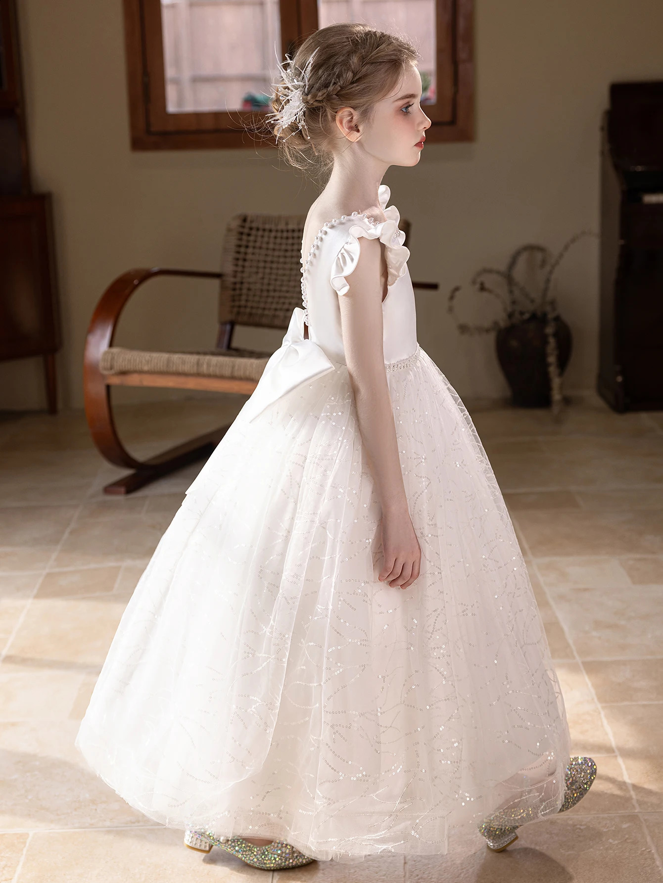 High-quality Sequin Dress for Girls White Floral Childrens Wedding Gown with Pompom Skirt 250519