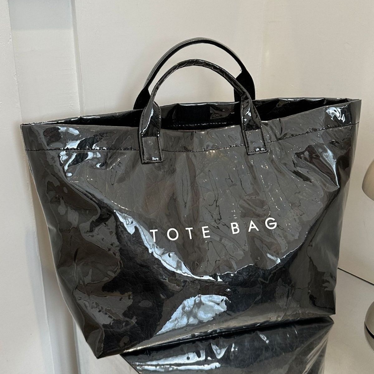 Fashion DuPont for Women 2025 New Commuter Large Capacity Kraft Paper Handbag Shopping Bag Trend