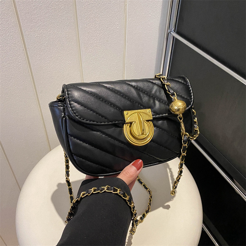 Free Delivery Designer Bag Texture 2025 Spring New Trend Women's Crossbody Fashion Chain Small Square Luxury 0258