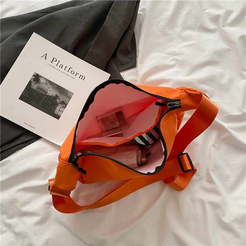 brand high-quality new autumn and winter fashion Korean version large capacity crossbody bag casual lightweight Oxford cloth simple dumpling bag free 