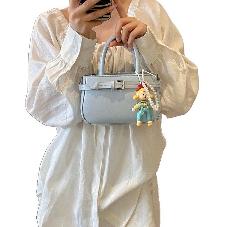 New summer women's multifunctional shoulder crossbody bag popular Korean version handheld small square bag fashion trend designer commuting bag s