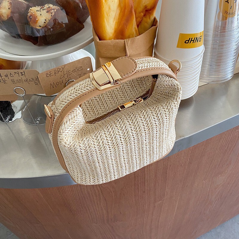 designer bag 2025 Spring/Summer New South Korea Dongdaemun Ins Grass Weaving Small Casual Women's Bag, Handheld Single Shoulder Crossbody Bag