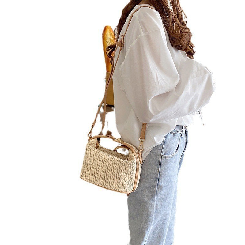 designer bag 2025 Spring/Summer New South Korea Dongdaemun Ins Grass Weaving Small Casual Women's Bag, Handheld Single Shoulder Crossbody Bag