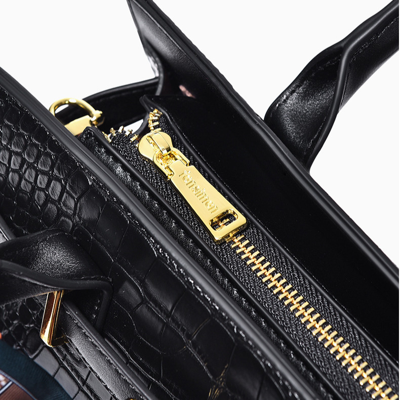 Free Shipping Designer Bag Women's Handbag Trendy And Fashionable Crocodile Pattern Shoulder Bag Hot Selling Large Capacity Commuting Bag High-qu