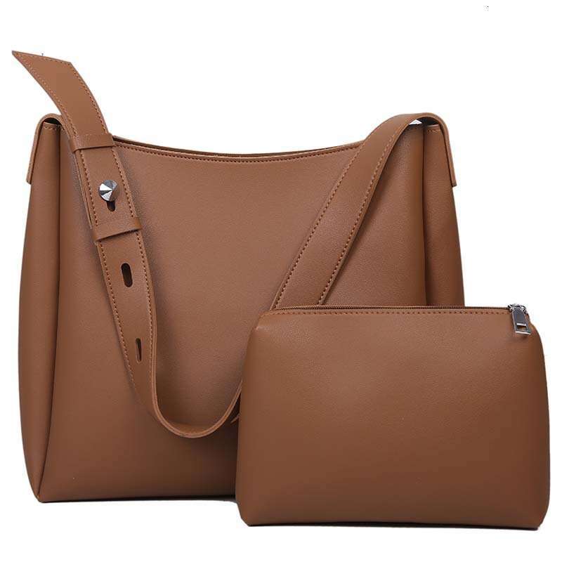 Two piece set of bags, water bucket women's 2025 spring product, retro large capacity commuting mother and child single shoulder armpit bag, vers