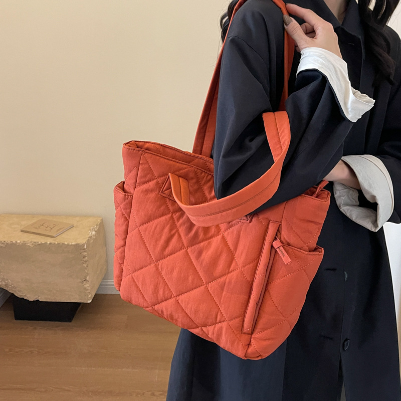 2025 large capacity tote new fashionable stylish women's bag trendy and casual Korean version shoulder bag