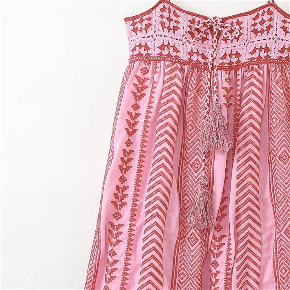 womens casual and elegant n with European American retro style crochet stitch knitted suspender dress 250520
