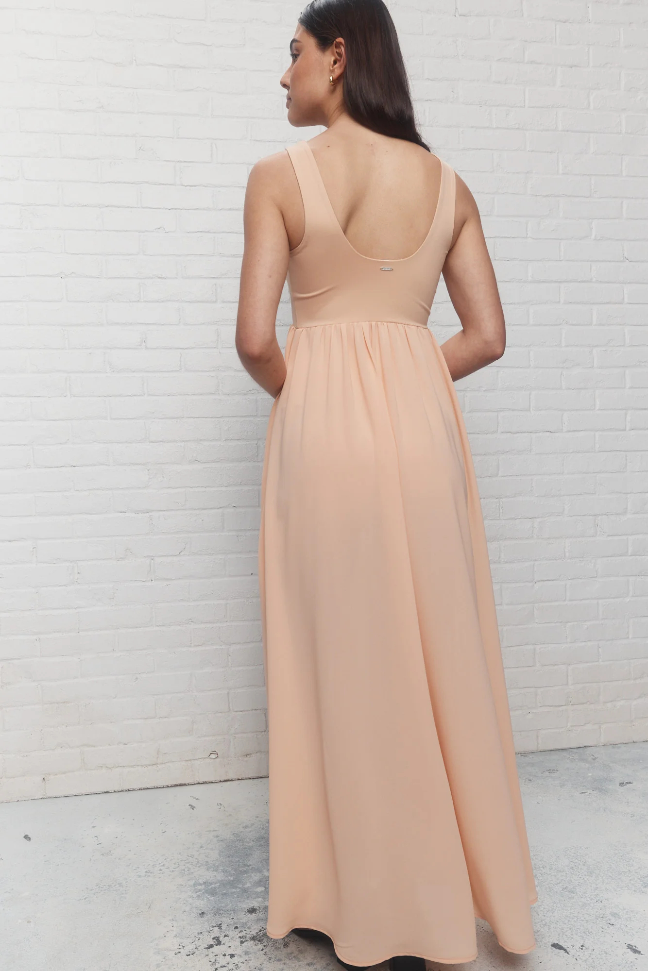 Women's Peach U-neck Sleeveless Maxi Fitted Pleated Dress with wide straps