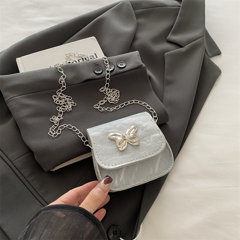 Free Delivery Designer Bag 2025 Trendy New Fresh And Sweet Small Square With Butterfly Decoration Mini Premium Texture Chain Crossbody Red Envelope Lu