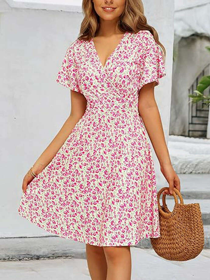 Whitedress Dresses Women Dress Vestido Buttock Vestido De Mujer 2025 New Womens Sun Skirt Summer Flower Short Sleeve Package V-neck A-line Midi Dress