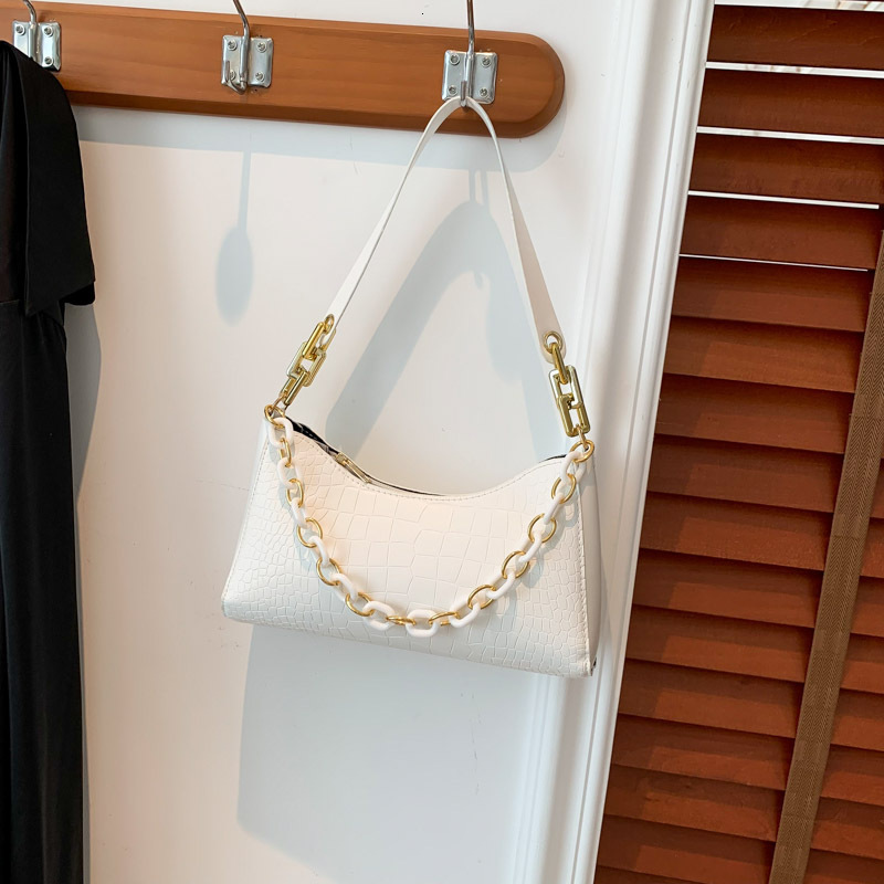 Free Delivery Designer Bag Solid Color Popular Simple Casual Autumn 2025 New Korean Version Fashionable Western Style Chain Shoulder Hand Held Armpit 