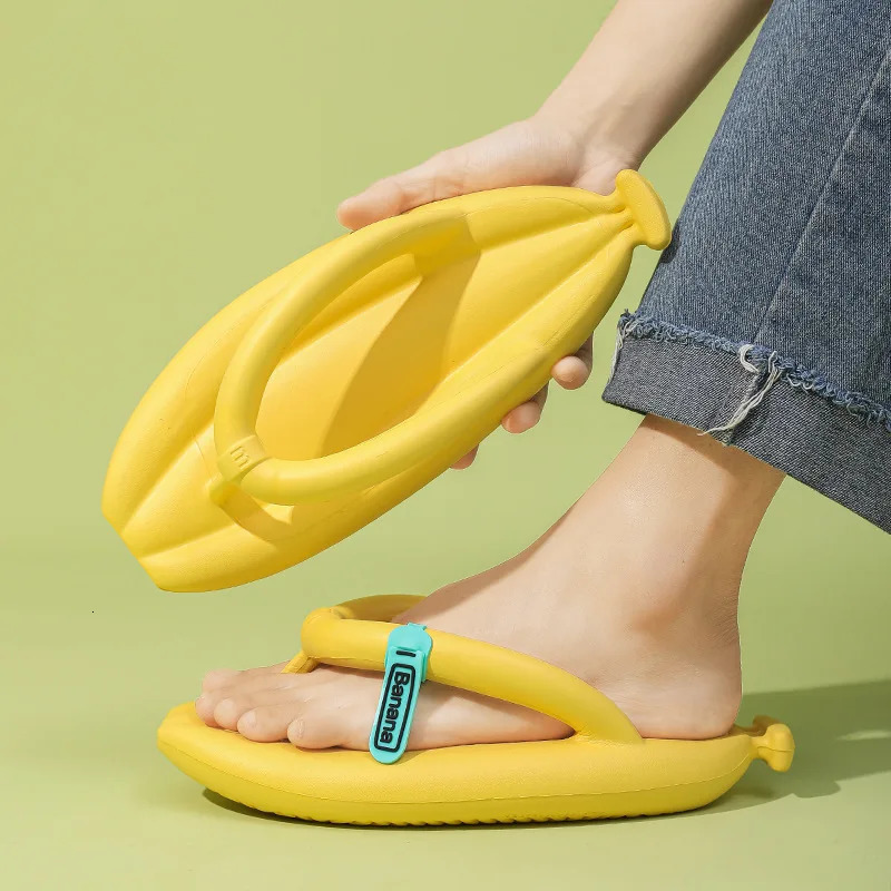 Banana n Flip Flops for Women Men Summer Novelty Slippers Thick Sole Platform Non-Slip Sandals Bathroom Couple Shoes 250519
