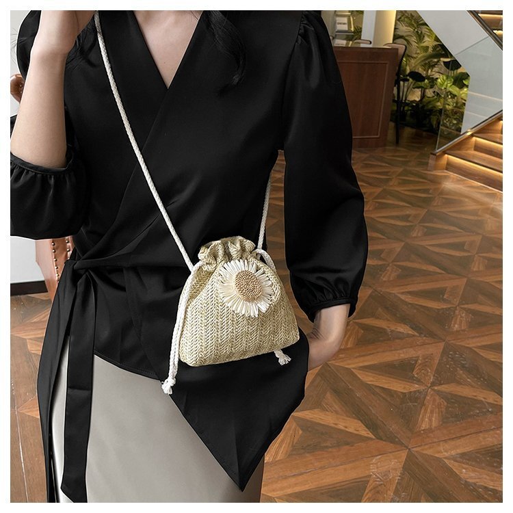 Top quality brand forest style women's bucket summer new item grass woven cross Korean version cute shoulder crossbody bag brand new free designe