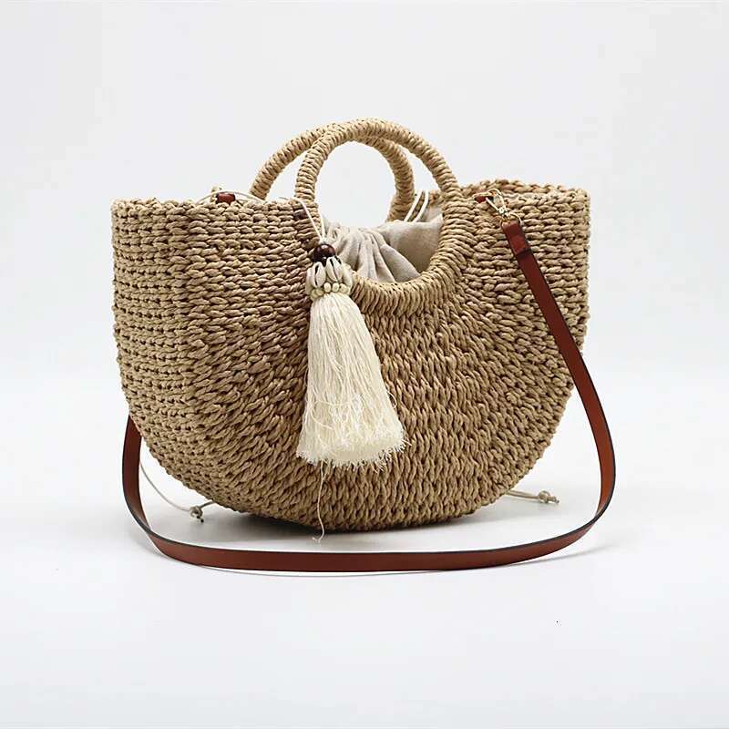 Woven Women Handbag Summer Beach Bag Handmade Round Straw Bohemian Female High Capacity Tassel Shoulder Crossbody Bags
