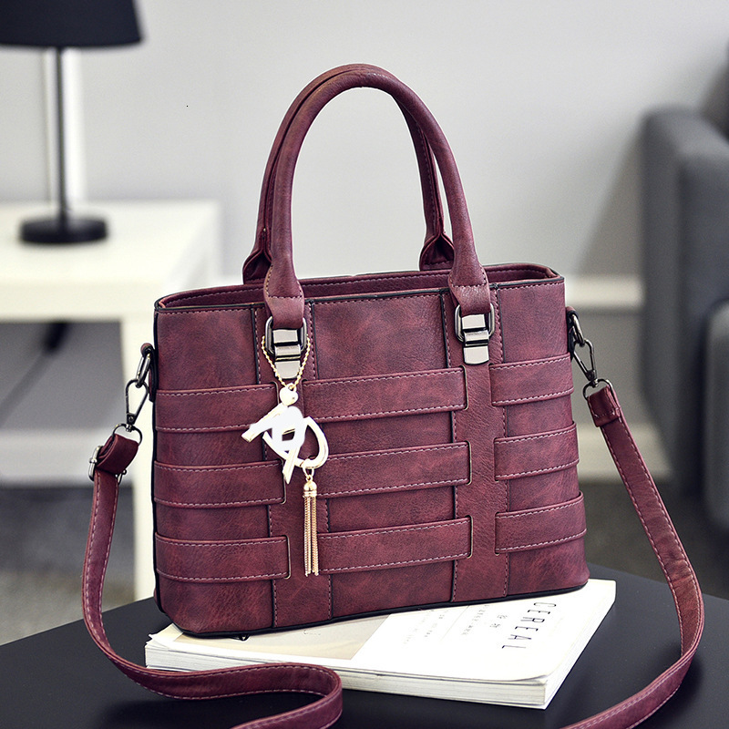 Top brand new free designer bag fashion handbag large capacity women's bag casual cross shoulder bag
