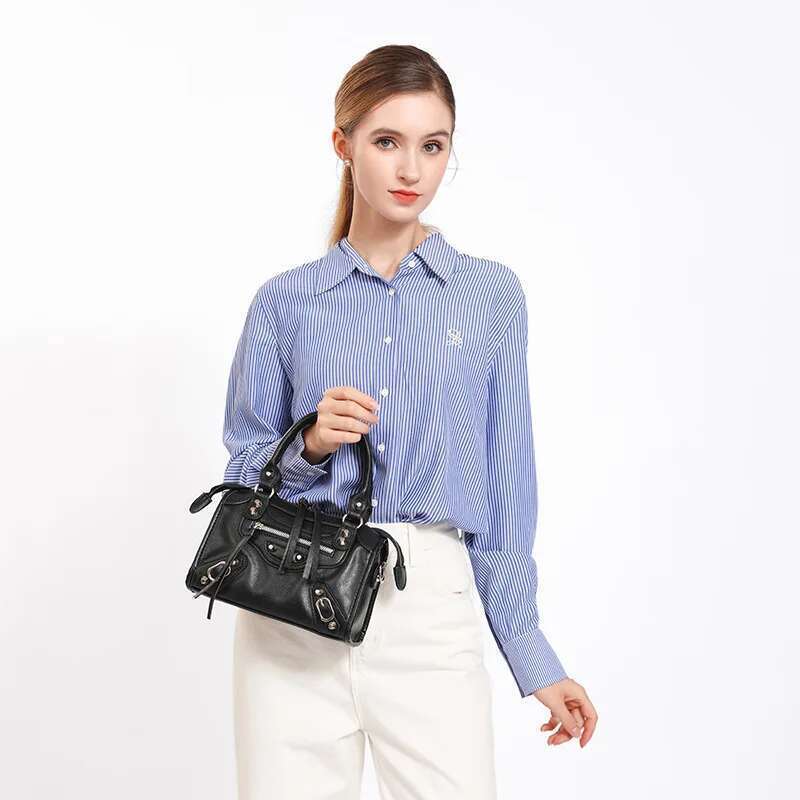 European And American Fashion Retro Handbag For Women New Style Heavy Industry Light Motorcycle Shoulder Bag