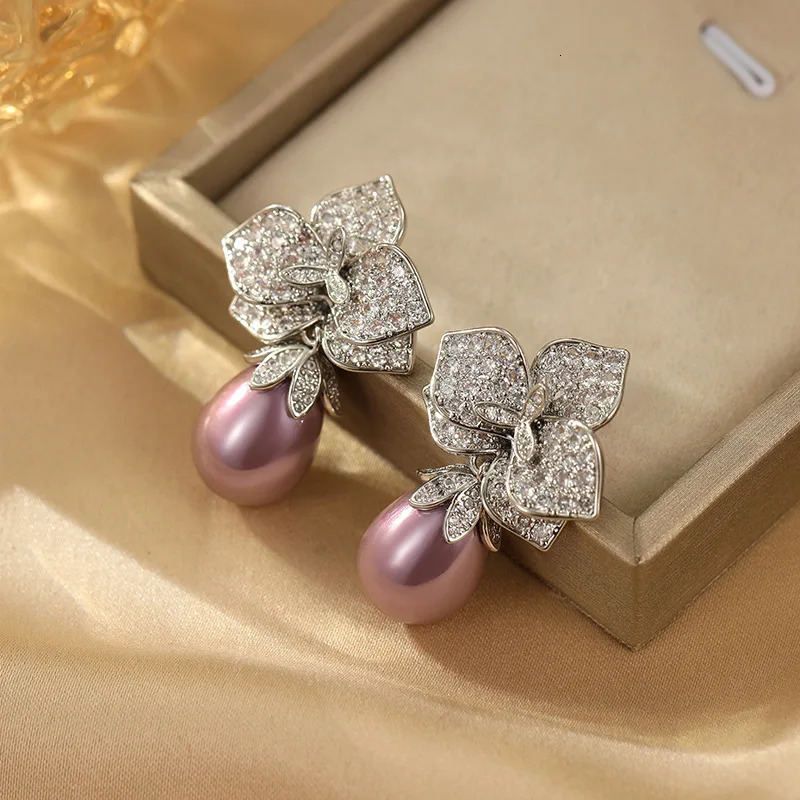 European and American Heavy Industry Fashion Zircon Micro Inlaid Petal Droplet Shaped Pearl Earrings 250517