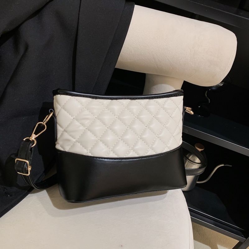 Free Delivery Designer Bag Color Blocked Diamond Grid Chain For Women 2025 New Trend Winter Wandering Casual Western Style Large Capacity Small Square