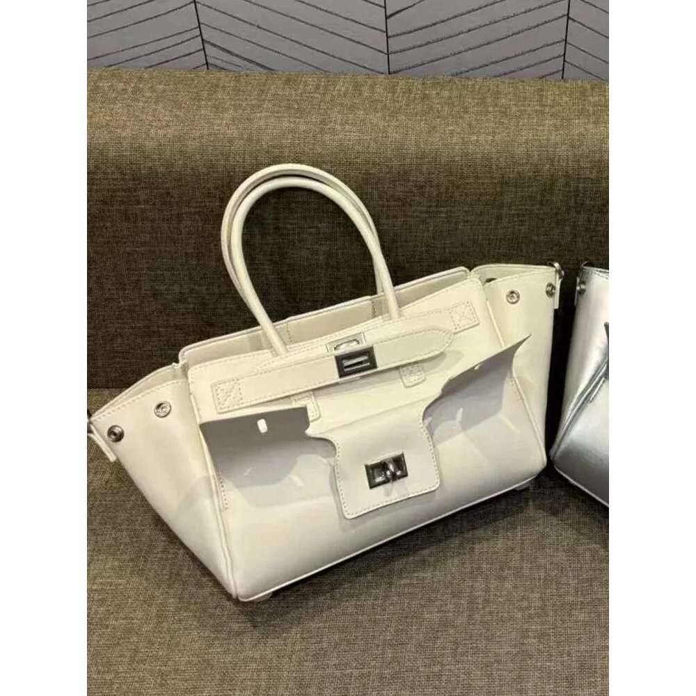 Fashion Women Cow Split Leather Mini Motorcycle Bag Female New Designer Party Totes Handbag Hasp Flap Pouch Bags Sier Black