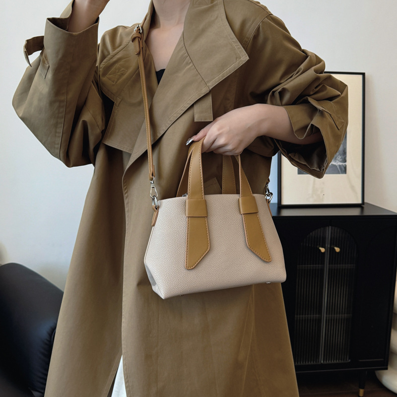 Bag for women 2025 new simple splicing contrasting color handbag, high-end and versatile single shoulder crossbody tote bag